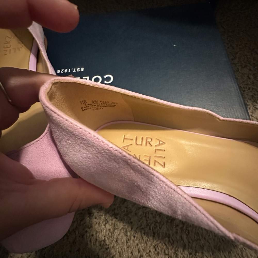 NATURALIZER Cody flats size 7 wide 
Lilac orchid color 
Wide fit! Worn once - Picture 3 of 7